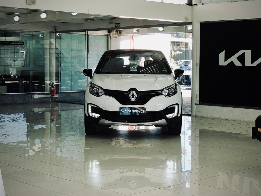 renault captur 1.6 16v sce flex intense x-tronic 4p automatico 2020