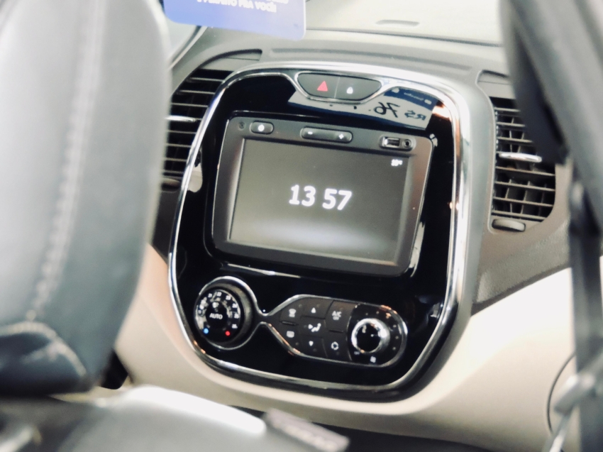 renault captur 1.6 16v sce flex intense x-tronic 4p automatico 2020