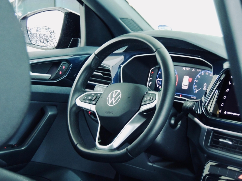 volkswagen t-cross 1.0 200 tsi total flex comfortline automatico 4p 2024