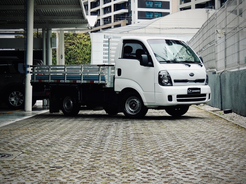 kia bongo 2.5 td diesel std cs manual 2p 2022
