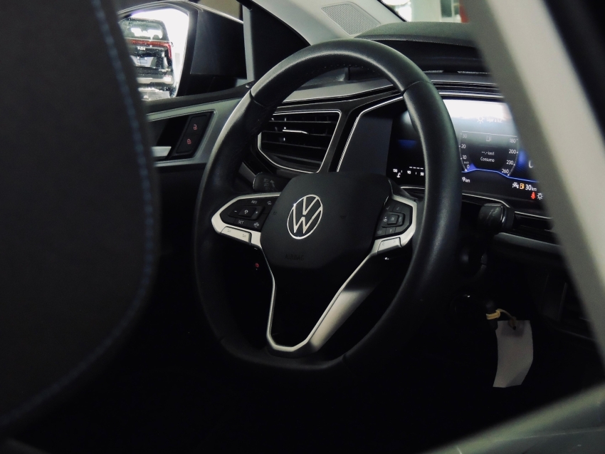volkswagen nivus 1.0 200 tsi total flex comfortline automatico 4p 2024