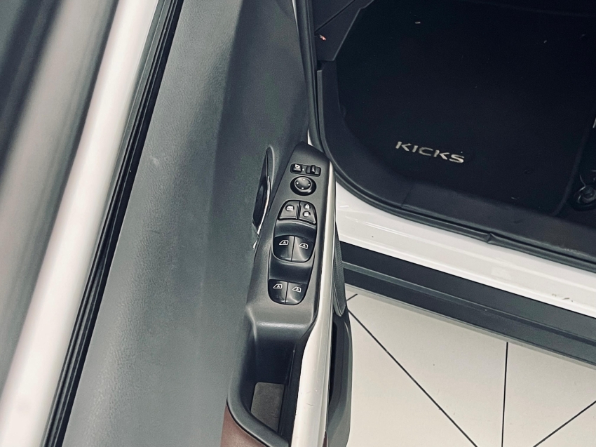 nissan kicks 1.6 16v flexstart sl 4p xtronic flex automatico 2018