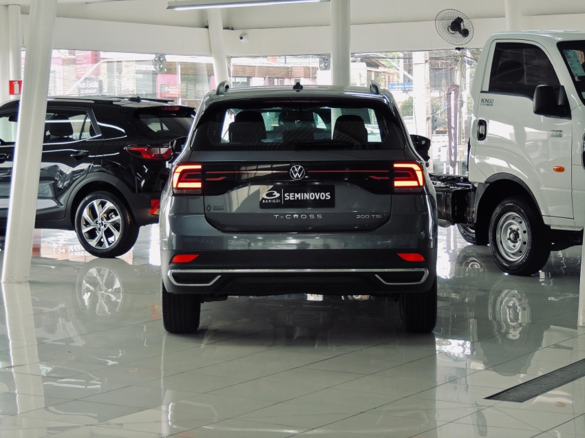 volkswagen t-cross 1.0 200 tsi total flex comfortline automatico 4p 202411 volkswagen t-cross 1.0 200 tsi total flex comfortline automatico 4p 202411