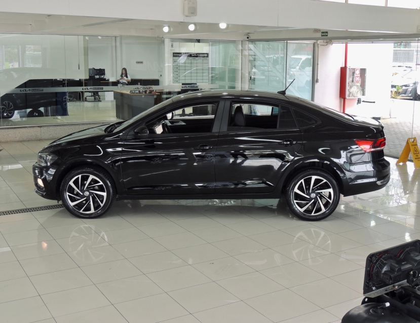volkswagen virtus 1.0 200 tsi highline automatico flex 4p 2021