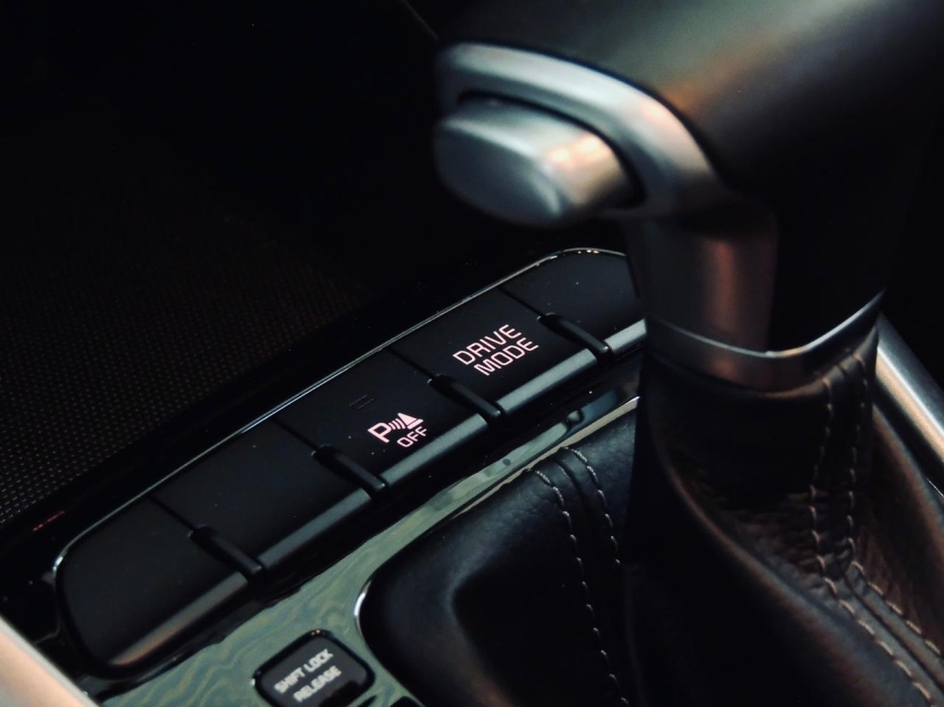 kia stonic 1.0 hibrido automatico 202222