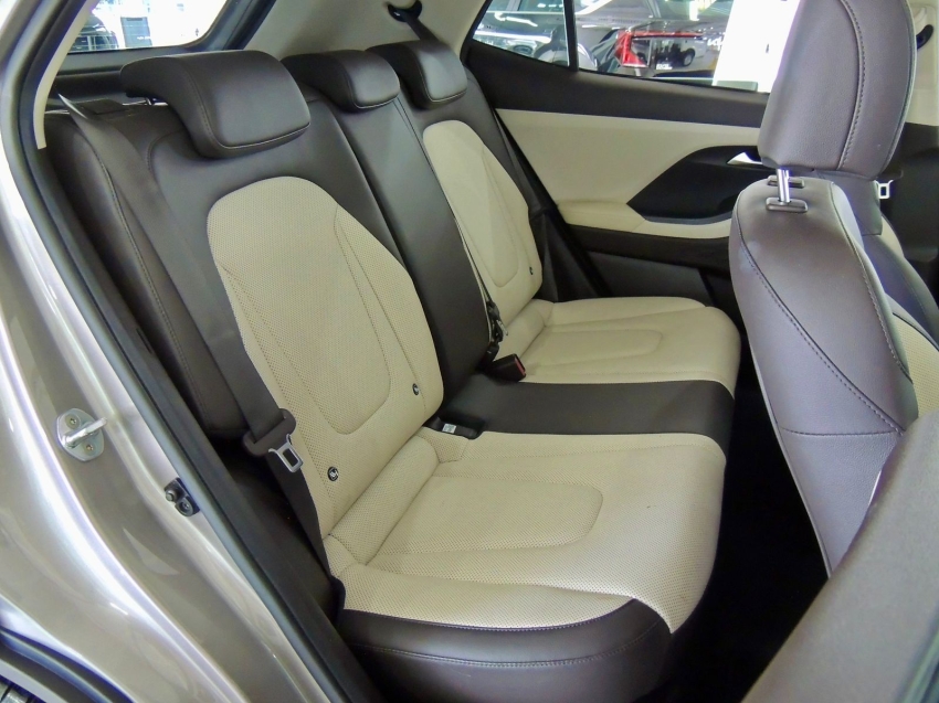 hyundai creta 2.0 flex ultimate automatico 4p 202433