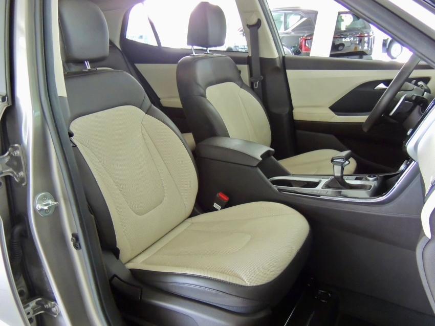 hyundai creta 2.0 flex ultimate automatico 4p 202432
