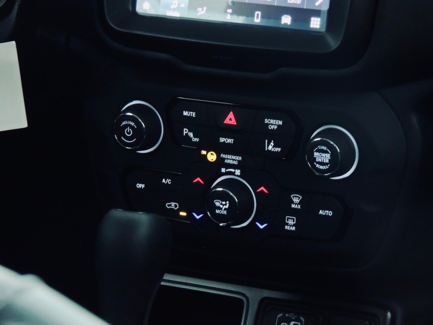 jeep renegade 1.3 t270 turbo flex longitude at6 4p automatico 202422