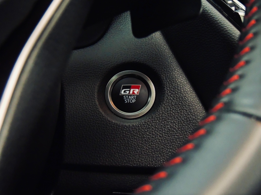 toyota corolla 2.0 vvt-ie flex gr-s direct shift 4p automatico 202429