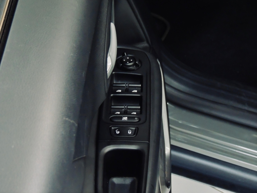 jeep renegade 1.3 t270 turbo flex s 4x4 at9 4p automatico 202327