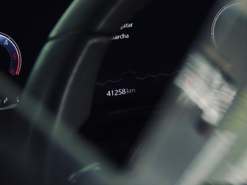 jeep commander 2.0 td380 turbo diesel overland at9 4p automatico 202320