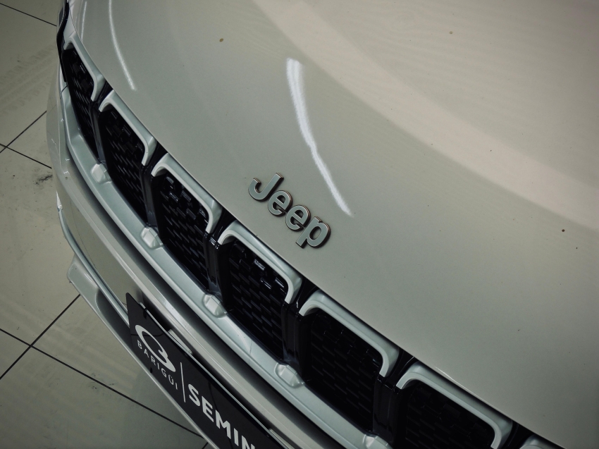 jeep commander 2.0 td380 turbo diesel overland at9 4p automatico 20235