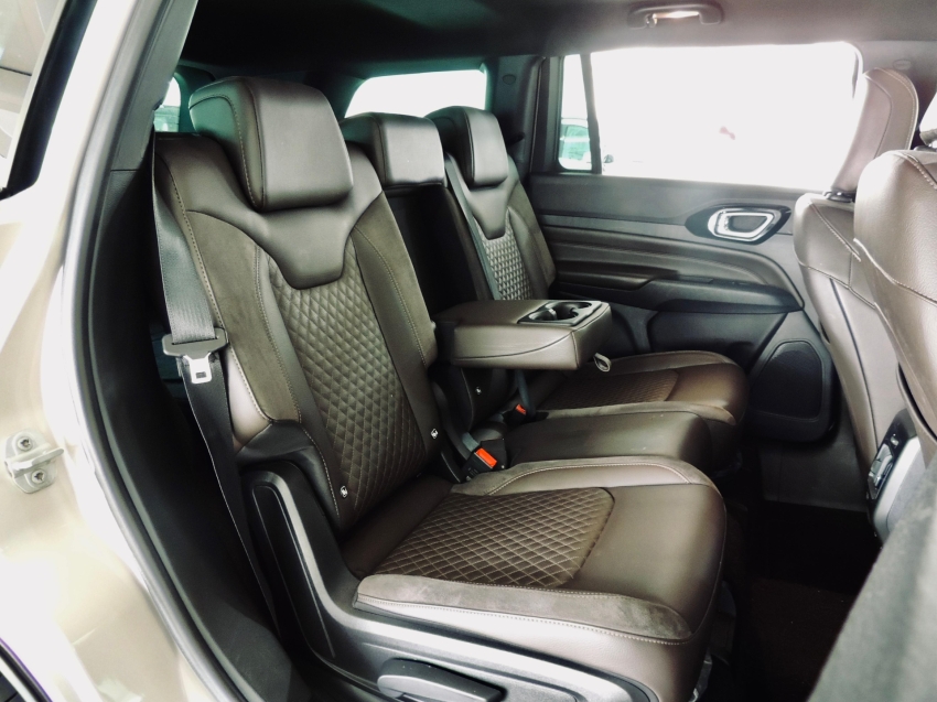 jeep commander 2.0 td380 turbo diesel overland at9 4p automatico 202334