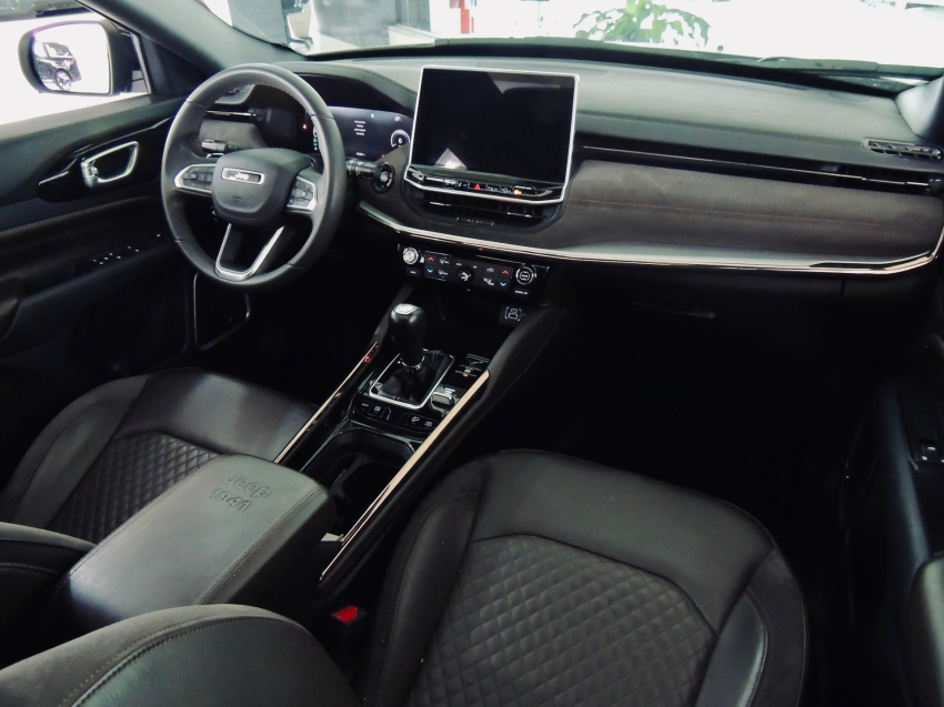 jeep commander 2.0 td380 turbo diesel overland at9 4p automatico 202331