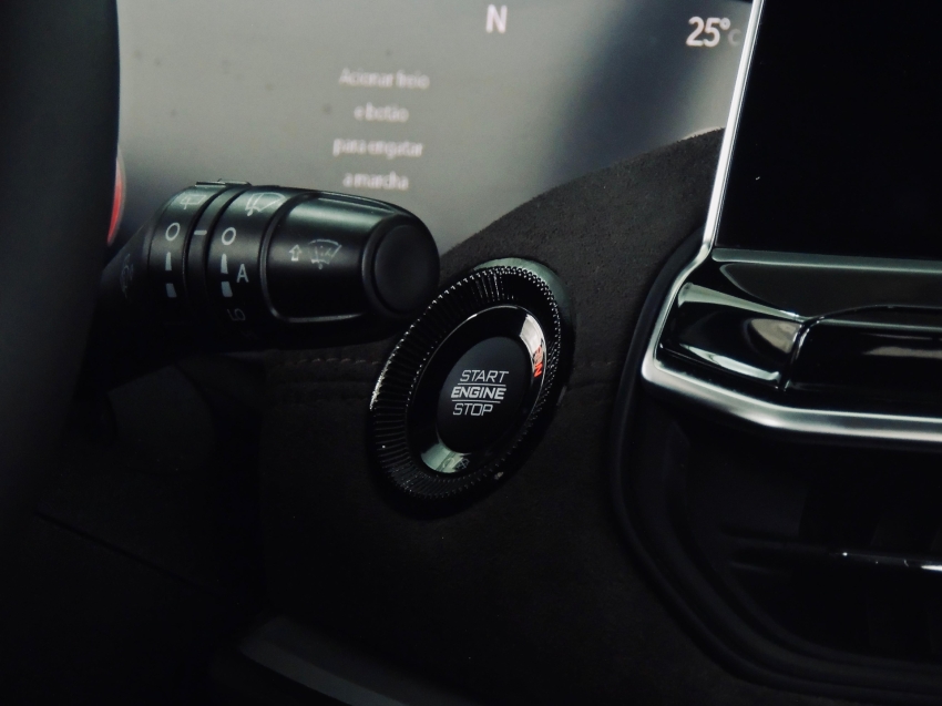 jeep commander 2.0 td380 turbo diesel overland at9 4p automatico 202328