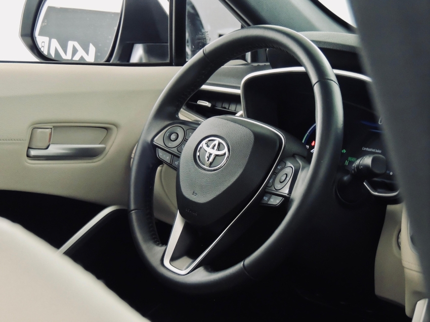 toyota corolla 1.8 hibrido automatico 202216