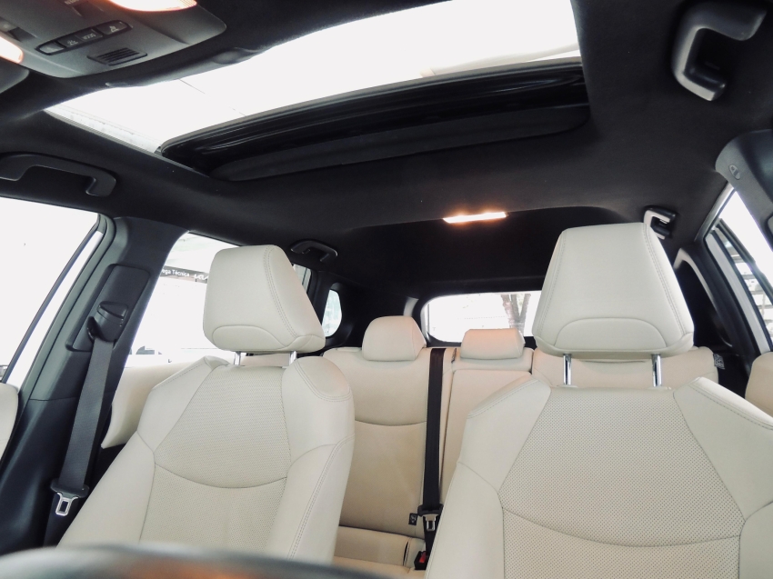 toyota corolla 1.8 hibrido automatico 202224