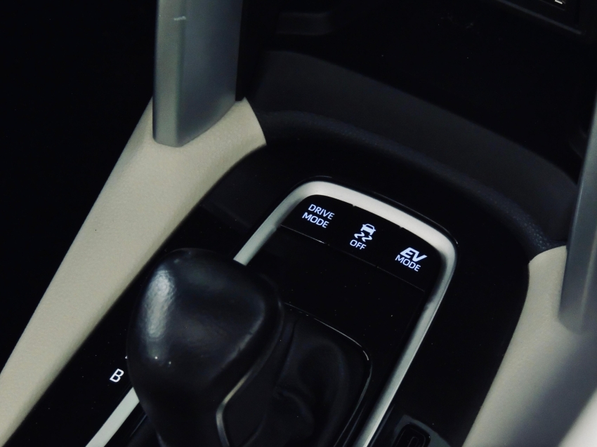 toyota corolla 1.8 hibrido automatico 202222