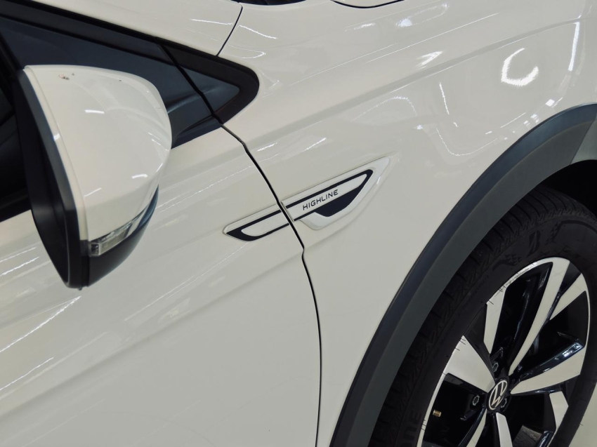 volkswagen nivus 1.0 200 tsi total flex highline automatico 4p 202115