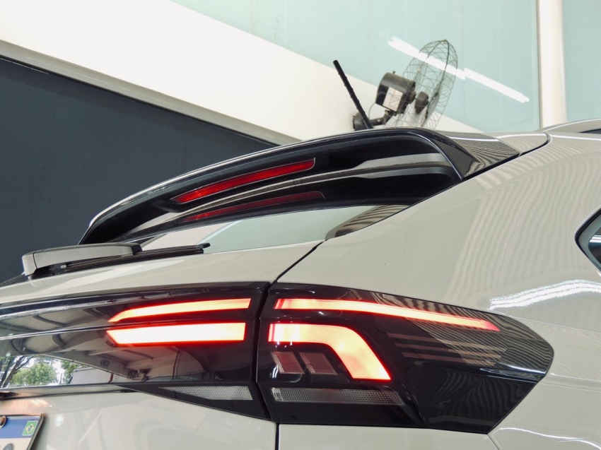 volkswagen nivus 1.0 200 tsi total flex highline automatico 4p 202112