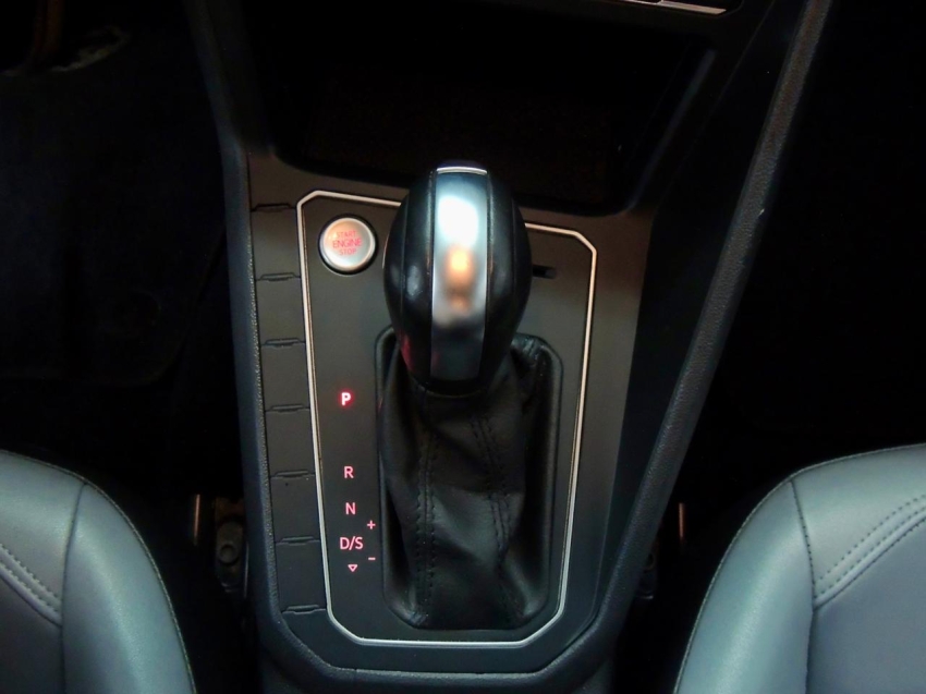 volkswagen nivus 1.0 200 tsi total flex highline automatico 4p 202123