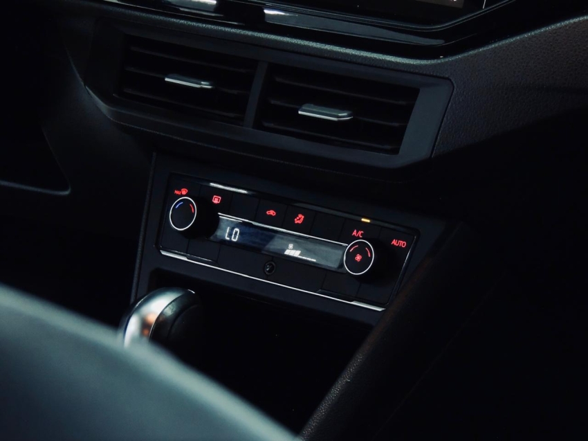 volkswagen nivus 1.0 200 tsi total flex highline automatico 4p 202122