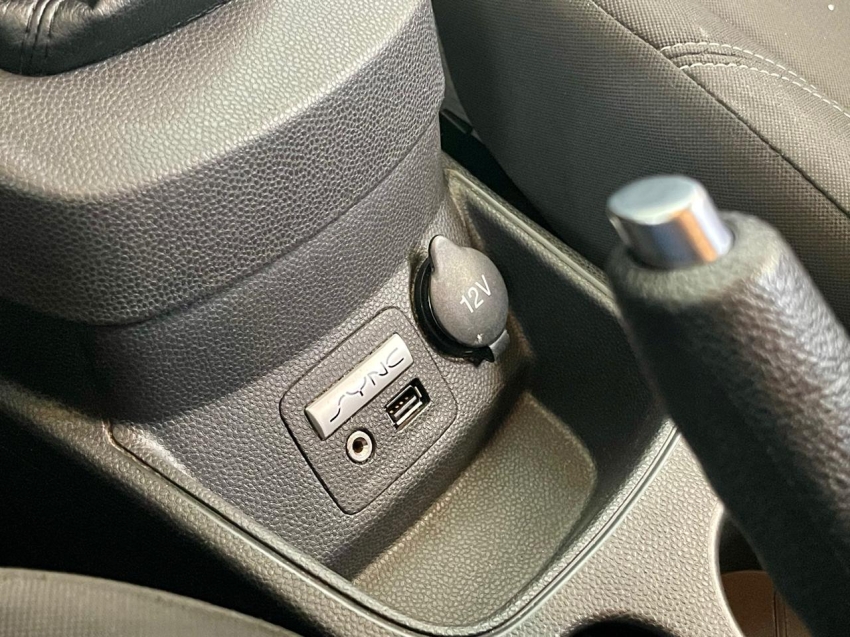 ford fiesta 1.6 sel hatch 16v flex 4p manual 201720