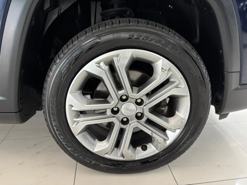 jeep compass 1.3 t270 turbo flex longitude at6 gasolina 4p automatico 202228