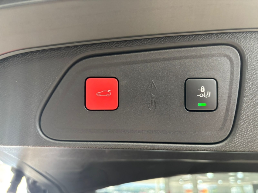 peugeot 3008 1.6 16v thp gasolina griffe automatico 4p 202222