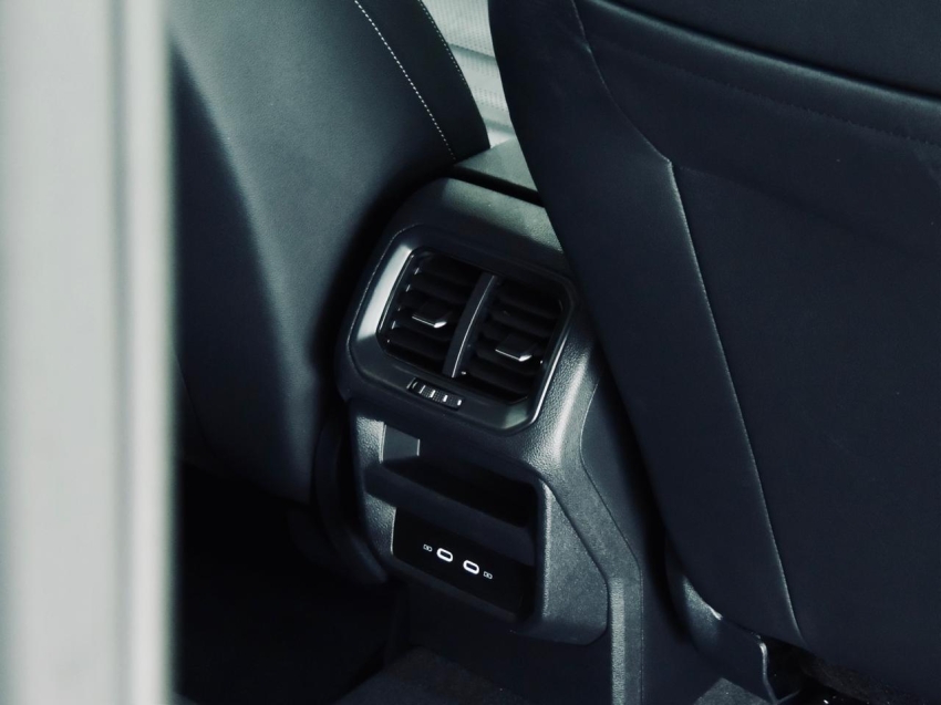 volkswagen taos 1.4 250 tsi total flex highline automatico 4p 202426