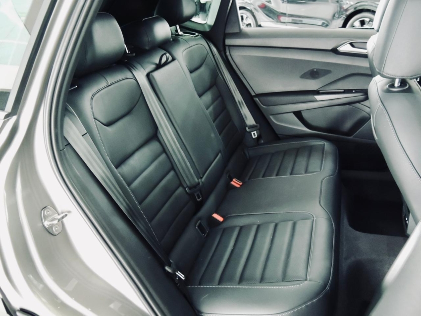 volkswagen taos 1.4 250 tsi total flex highline automatico 4p 202425