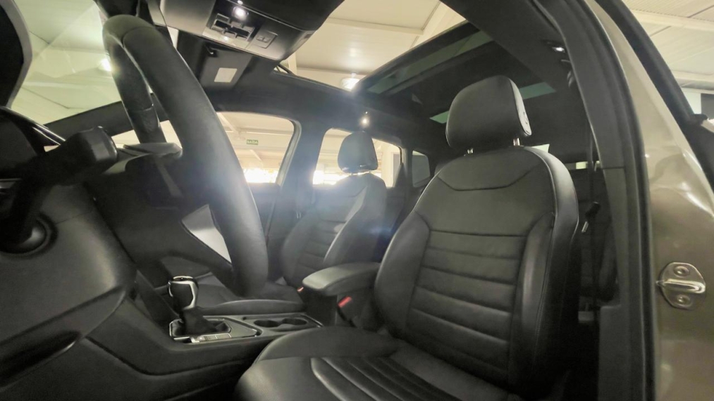 volkswagen taos 1.4 250 tsi total flex highline automatico 4p 202423