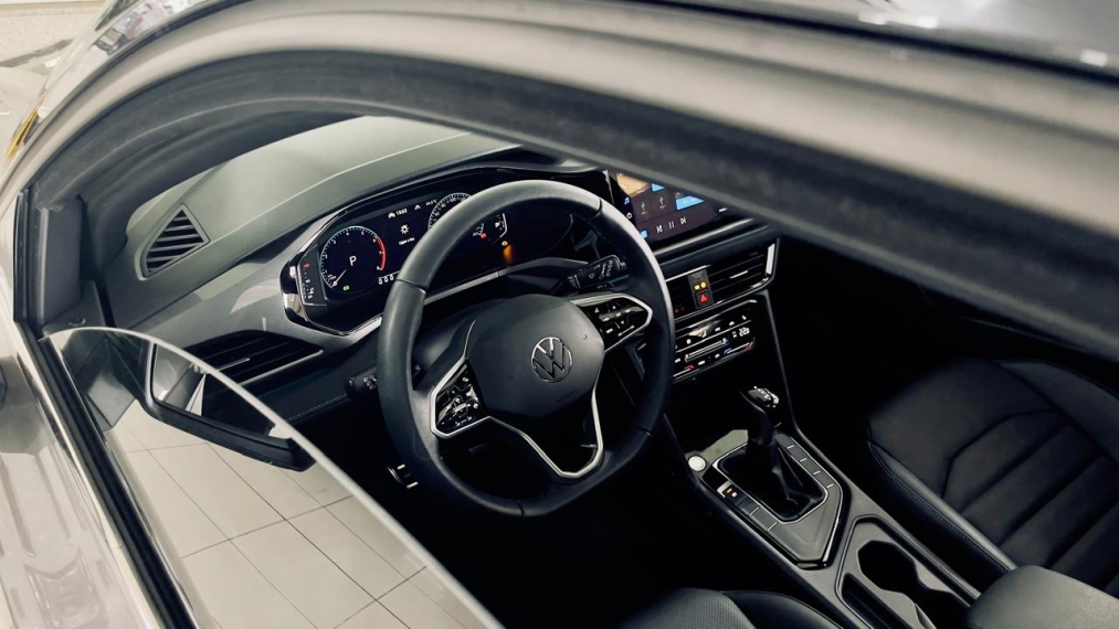 volkswagen taos 1.4 250 tsi total flex highline automatico 4p 202416