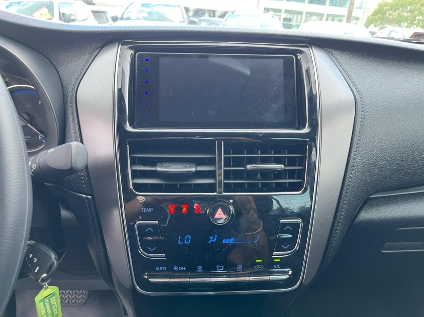 toyota yaris 1.5 16v flex sedan xl multidrive 4p automatico 202513