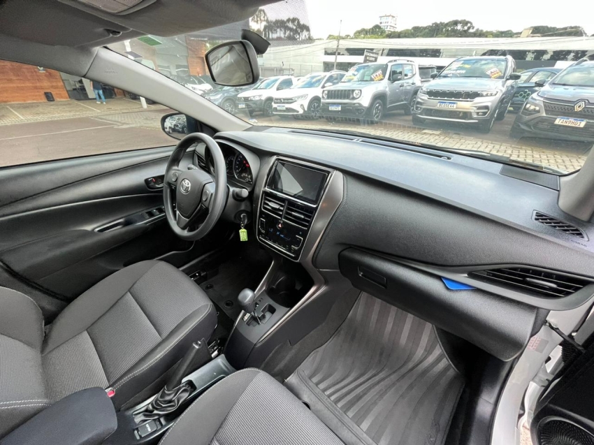 toyota yaris 1.5 16v flex sedan xl multidrive 4p automatico 20258