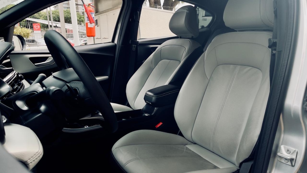 fiat fastback 1.3 turbo 270 flex limited edition at6 4p automatico 202423