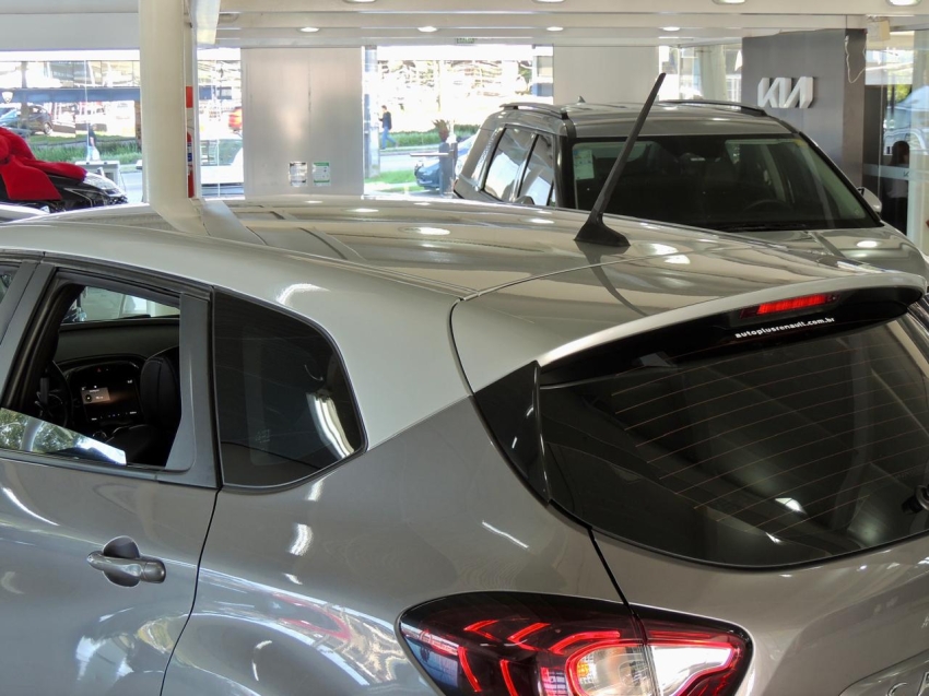 renault captur 1.3 tce flex iconic x-tronic 4p automatico 202210