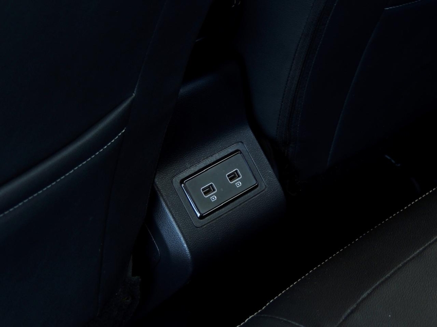 renault captur 1.3 tce flex iconic x-tronic 4p automatico 202226