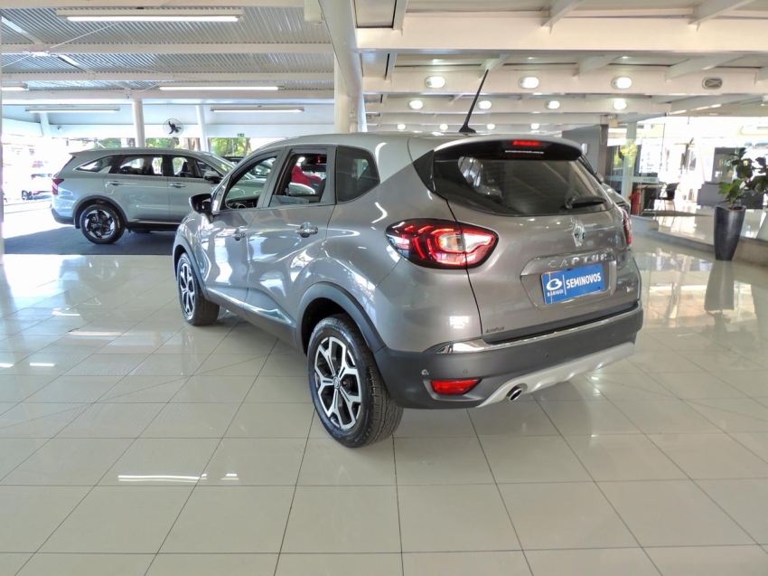 renault captur 1.3 tce flex iconic x-tronic 4p automatico 20229