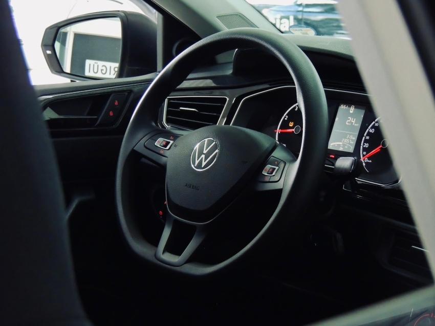 volkswagen polo 1.0 mpi track manual flex 5p 202516