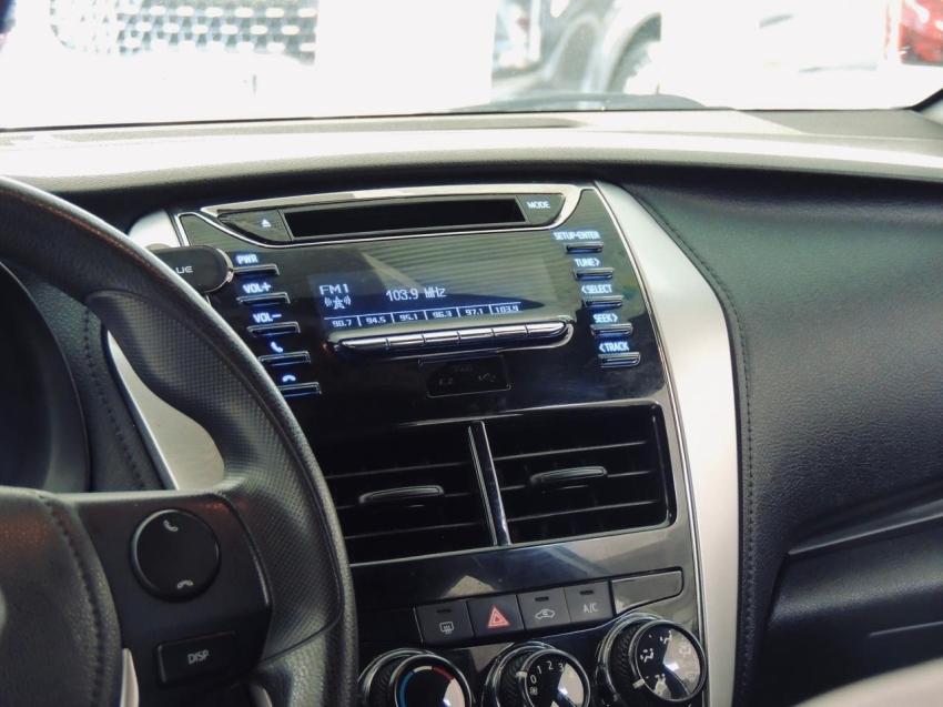 toyota yaris 1.3 16v flex xl multidrive 4p automatico 202014