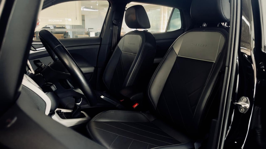 volkswagen t-cross 1.0 200 tsi total flex comfortline automatico 4p 202521