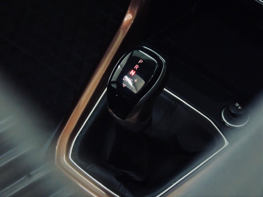 volkswagen t-cross 1.0 200 tsi total flex comfortline automatico 4p 202020