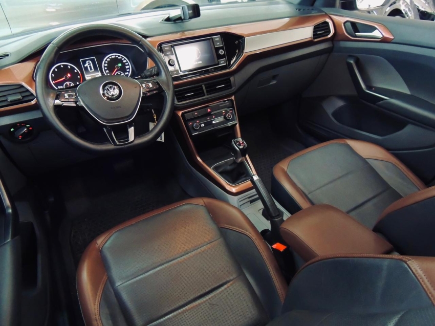 volkswagen t-cross 1.0 200 tsi total flex comfortline automatico 4p 202026