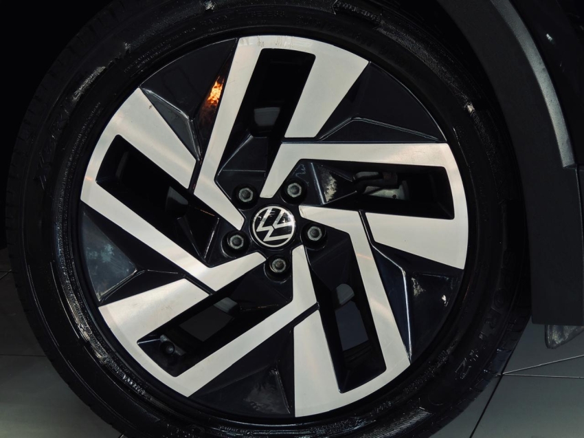 volkswagen t-cross 1.0 200 tsi total flex comfortline automatico 4p 202513