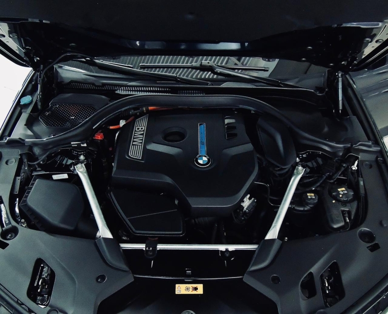 bmw 530e 2.0 16v twinpower hibrido m sport automatico 4p 20205