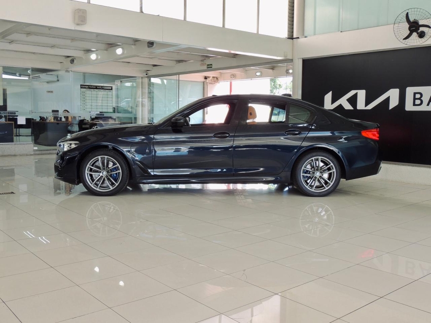 bmw 530e 2.0 16v twinpower hibrido m sport automatico 4p 202010