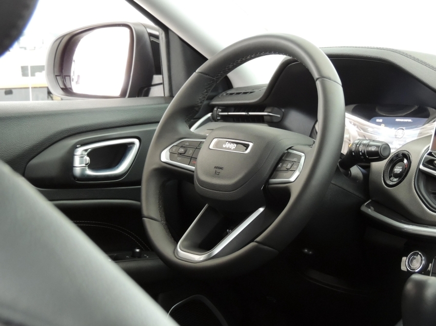 jeep compass 1.3 t270 turbo flex longitude at6 4p automatico 202414