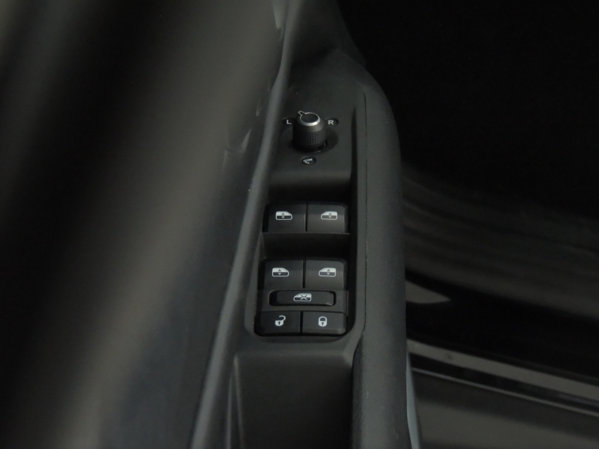 jeep compass 1.3 t270 turbo flex longitude at6 4p automatico 202421