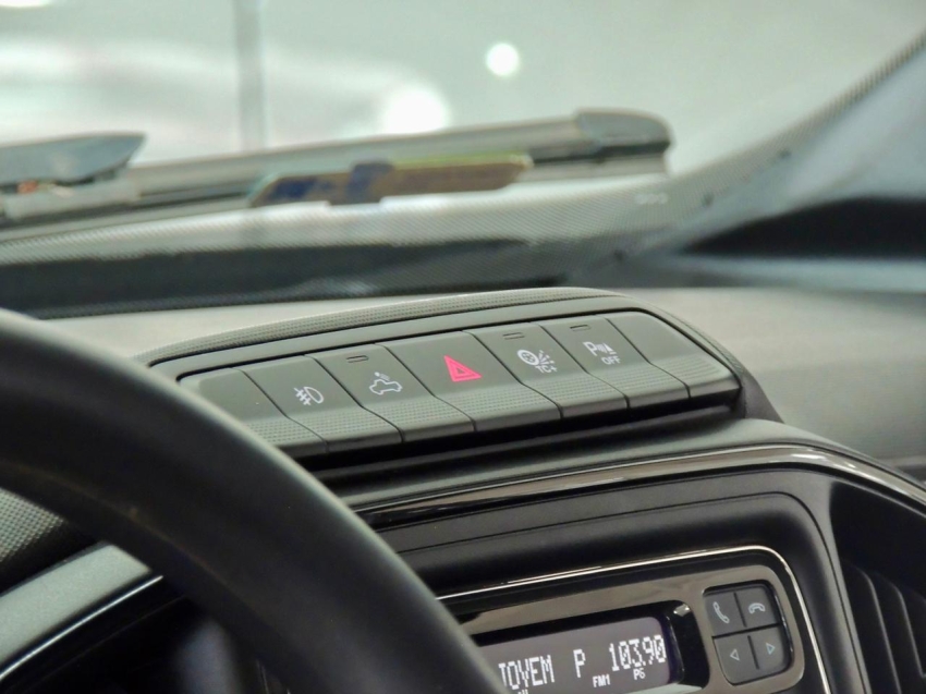 fiat strada 1.3 flex manual 202120